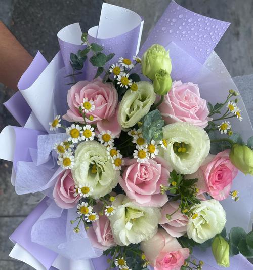 哪种花的花语代表光明和自由？光明自由的花语有何含义？