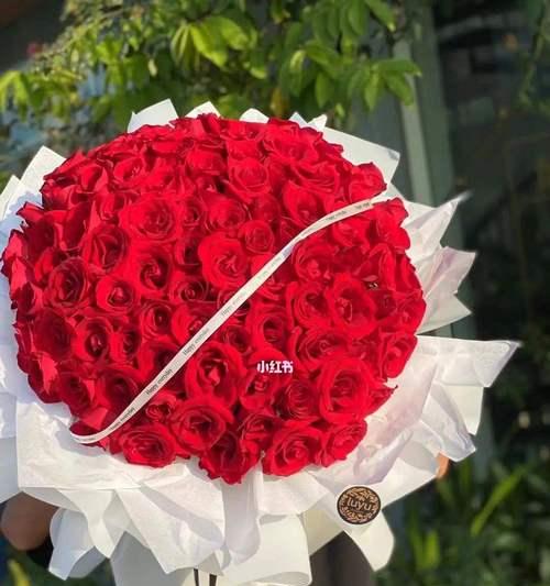 999朵玫瑰花的花语有何寓意？