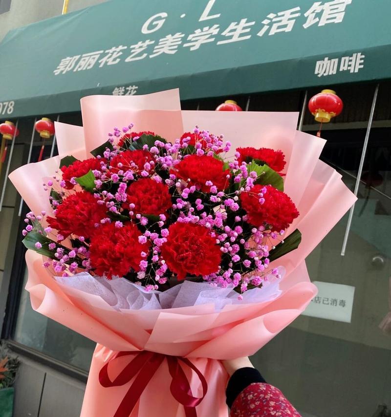 康乃馨的特征花语和寓意是什么？
