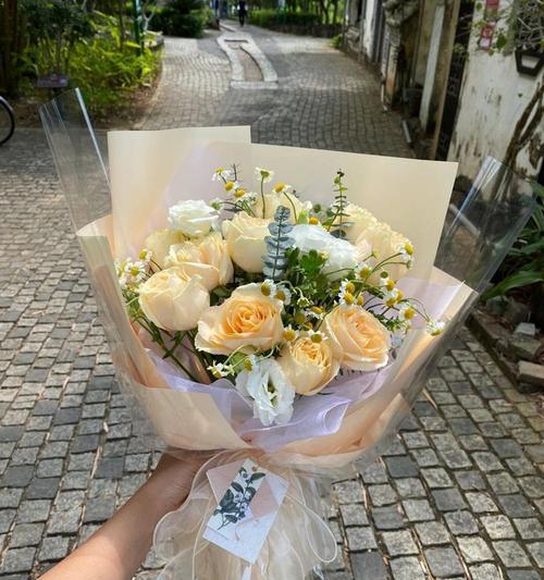 鸿运小宝贝花束的花语代表了什么？
