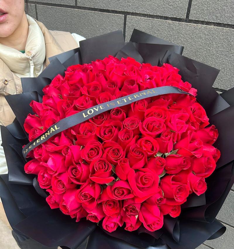 爱的玫瑰花语是什么花啊？玫瑰花代表了哪种爱情？