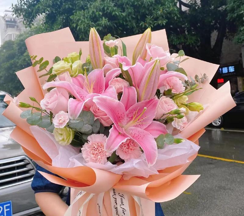 蓝白合花的花语是什么？蓝白合花花语的寓意是什么？