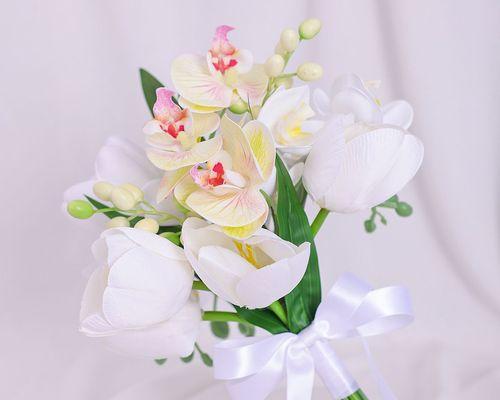 百合花语婚庆版是什么？如何用百合庆祝爱情？