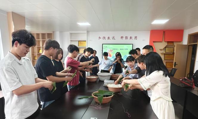 小蜜枣修剪枝条的全面指南