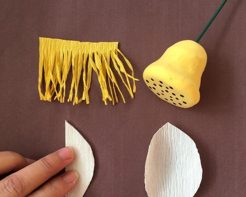 铁管制作荷叶盆景的方法是什么？