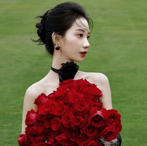 橙绿色手捧花代表什么？手捧花颜色组合的寓意是什么？