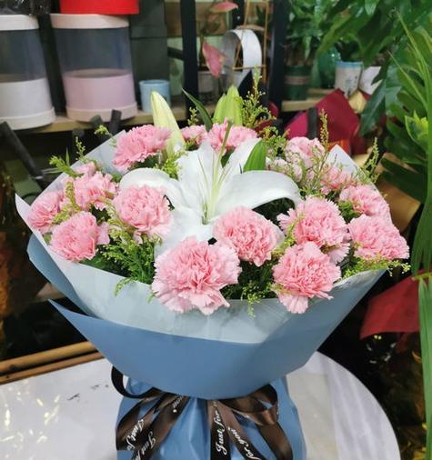 春节捡花捡礼物的寓意是什么？有什么特别含义？