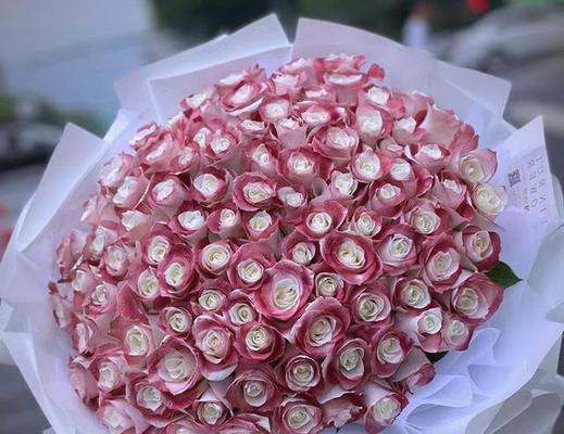 抽彩色棒送玫瑰花的寓意是什么？如何通过颜色选择表达情感？
