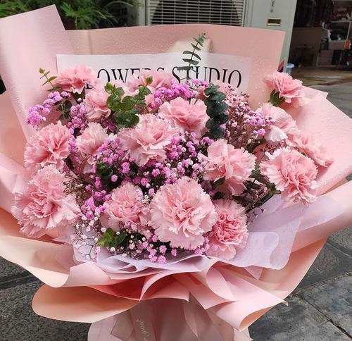 21朵粉色花代表什么？送花时应注意什么？