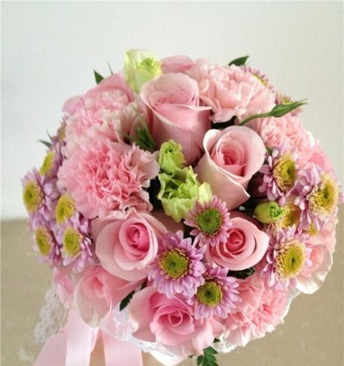 粉色捧花代表什么含义？粉色捧花的寓意是什么？