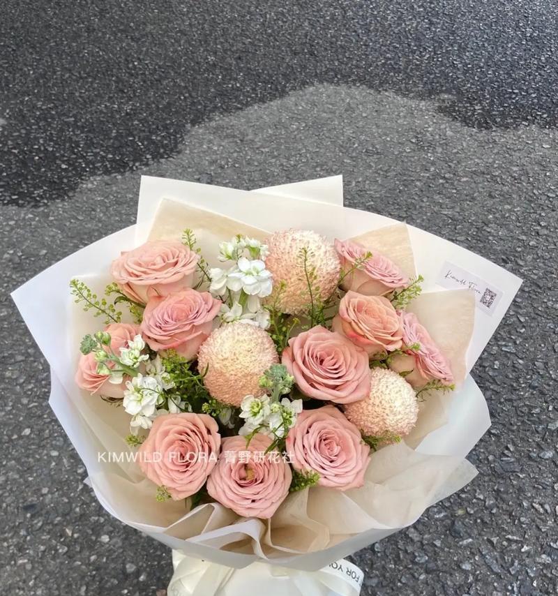 咖啡色花材花束代表什么？咖啡色花束的寓意是什么？