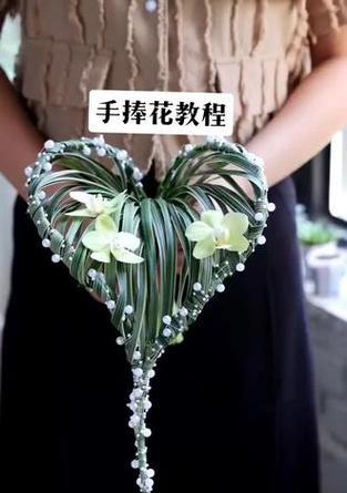 爸爸在婚礼上送手捧花有何深意？代表了哪些祝福？