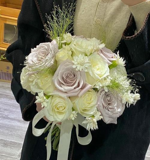 手捧花缠花球的寓意是什么？如何选择合适的缠花球？