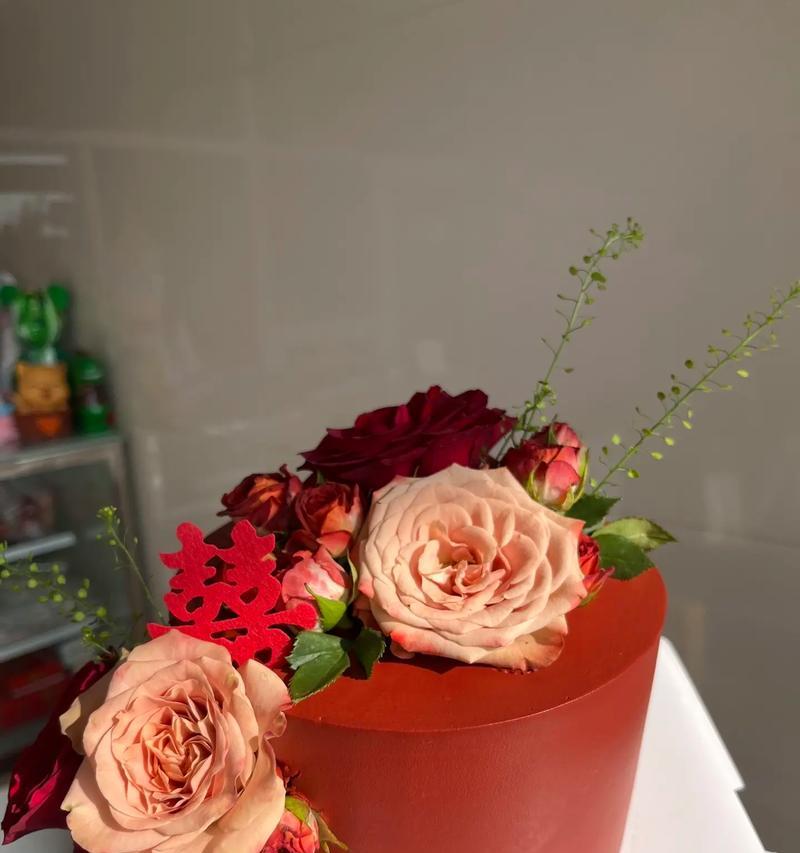 花语蛋糕如何表达浪漫爱意？
