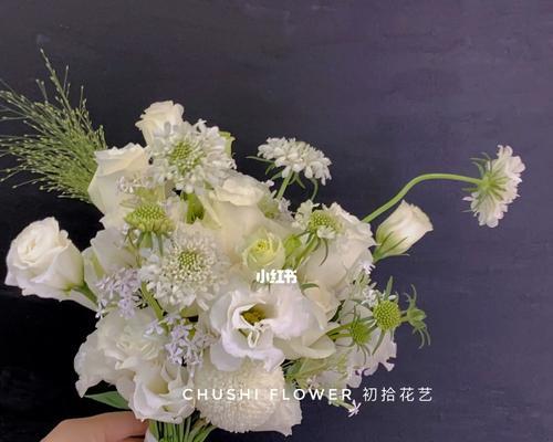 白色手捧花代表了什么？