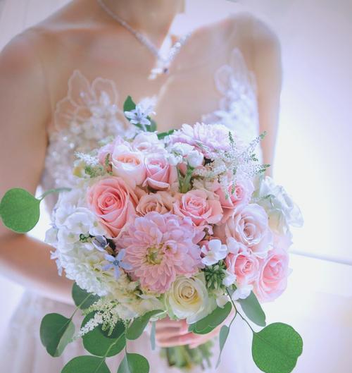 新娘手捧花的寓意是什么？它象征着什么？