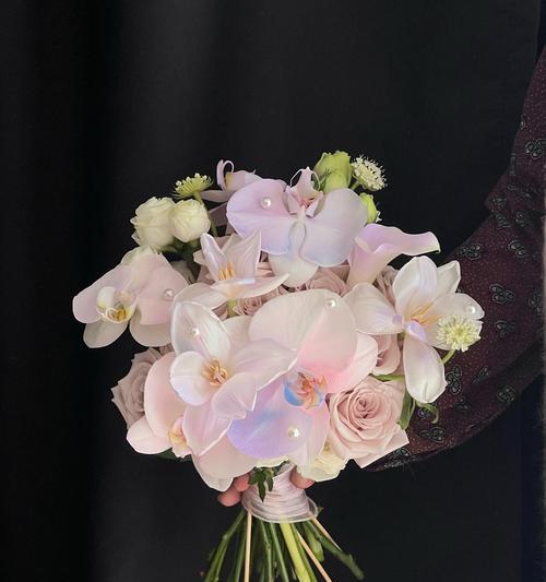 祈福花束手捧花有何寓意？如何选择寓意吉祥的花束？