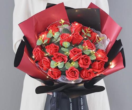 彩色永生花有什么寓意？彩色永生花的含义是什么？