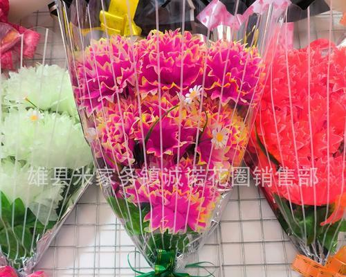 手捧花换菊花代表什么？手捧花与菊花的寓意有何不同？