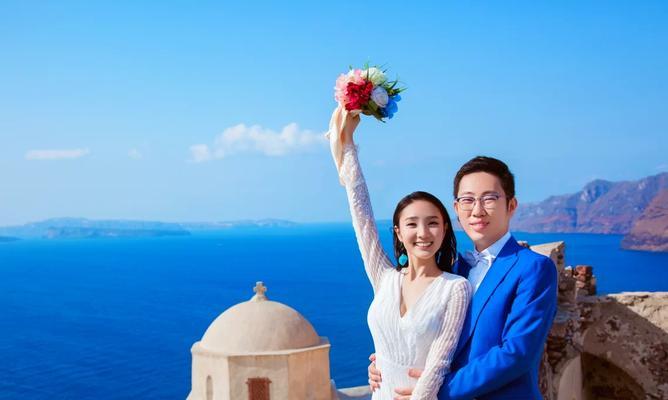 深蓝色白色手捧花的寓意是什么？它在婚礼中代表什么？