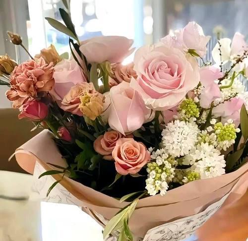情人节送四朵花代表什么？这四朵花的寓意是什么？
