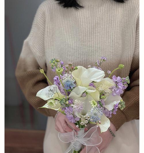 紫罗兰花手捧花的寓意是什么？