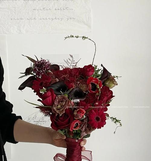 手捧花迎亲的寓意是什么？如何选择迎亲用的花？