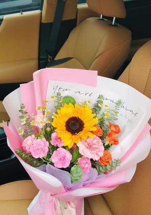 母亲节送什么花表达爱？哪种花象征母爱？