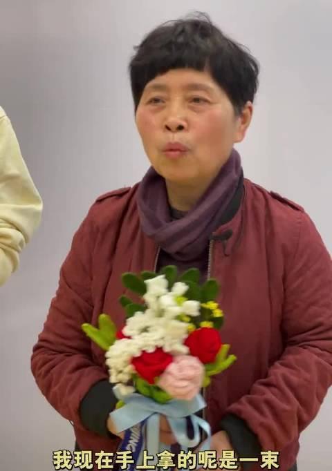 冬奥会手捧花的组成寓意是什么？