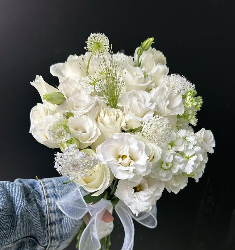 新娘手捧花的含义是什么？婚礼中新娘手捧花代表什么？
