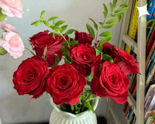 红色花束的玫瑰花寓意何在？送红色玫瑰花代表什么？