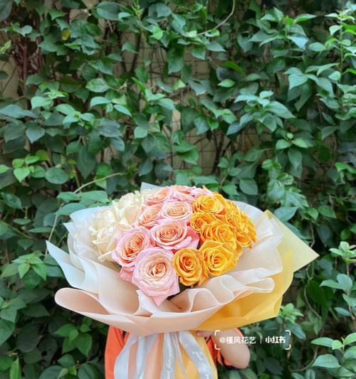 渐变色玫瑰花代表什么？幸福玫瑰花的寓意有哪些？