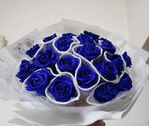 蓝色玫瑰花送几支代表什么含义？