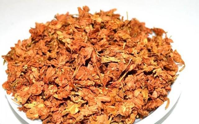罗汉果花色以及花朵特征详解（探究罗汉果花的颜色分布和形态特点）