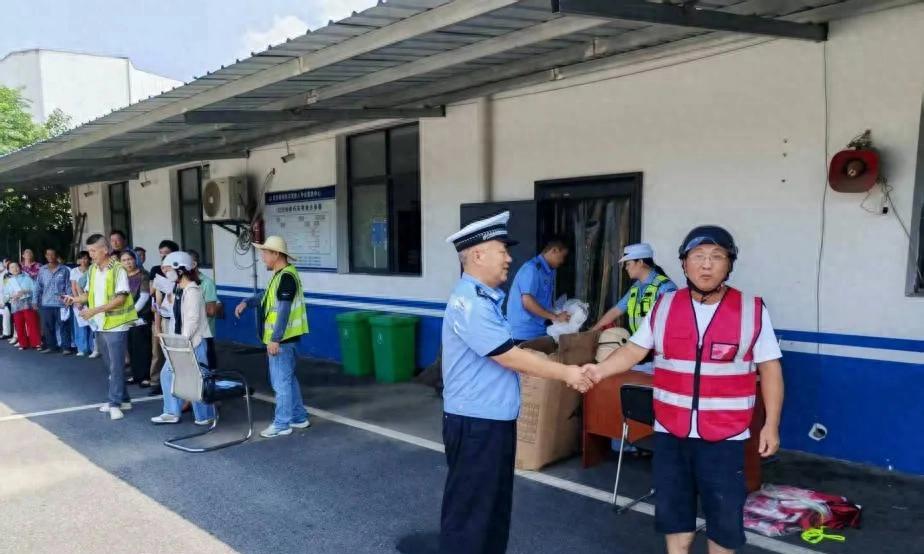 150元就能增驾！电动车驾照迎来好消息，车主：这下不怕查了