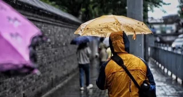 辽宁雨势升级！30日-31日大连丹东暴雨来袭，局地大暴雨+雷电大风