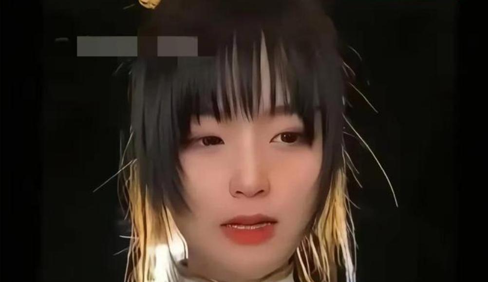 污蔑大爷骚扰女生社死！狰狞嘴脸曝光，网友讨伐，被曝目的不简单