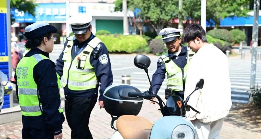 10月起，电动车又有新消息了，电动车、三轮、四轮车都在内
