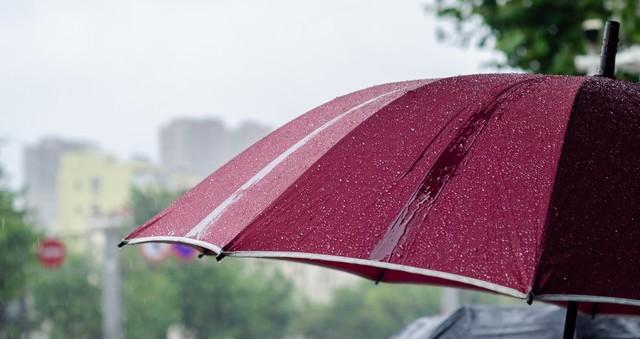 台风强劲发力，新一轮强降雨凶猛来袭，明天9号大雨暴雨分布如下