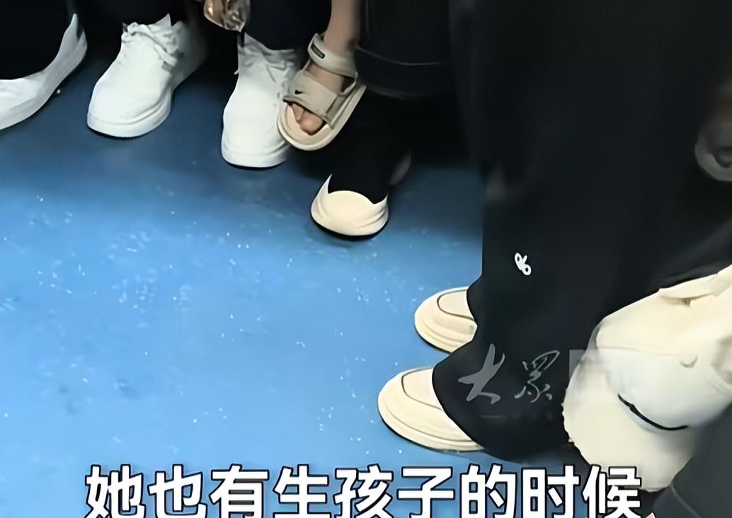 大妈要求让座被拒，出手打伤女乘客，当事人发声，家属拒不道歉