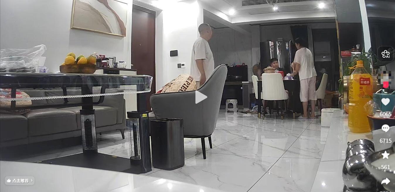 男子骂哭刚引产的老婆，拍桌怒吼摔碗，原因曝光，难怪留不住孩子