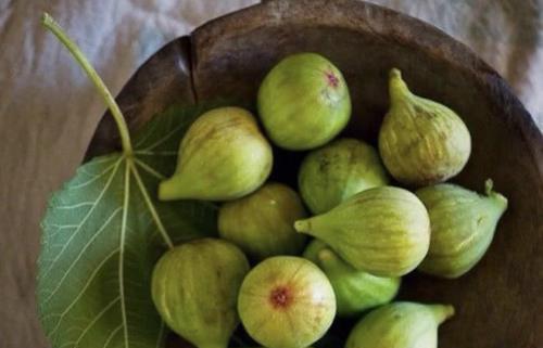 无花果可以直接吃吗？吃无花果有哪些健康益处和推荐吃法？