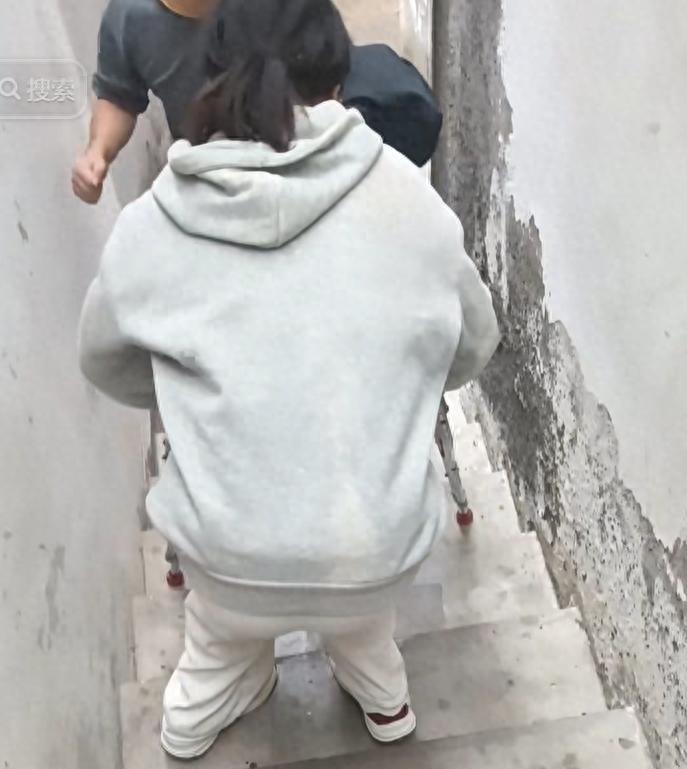 18岁残疾女孩被亲妈逼婚!刚跟相亲男说“没可能”,转头就遭背刺