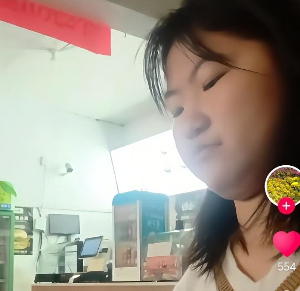 18岁残疾女孩被亲妈逼婚!刚跟相亲男说“没可能”,转头就遭背刺 18岁残疾女孩被亲妈逼婚!刚跟相亲男说“没可能”,转头就遭背刺