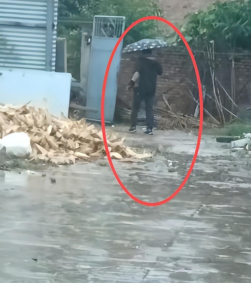 18岁残疾女孩被亲妈逼婚!刚跟相亲男说“没可能”,转头就遭背刺 18岁残疾女孩被亲妈逼婚!刚跟相亲男说“没可能”,转头就遭背刺