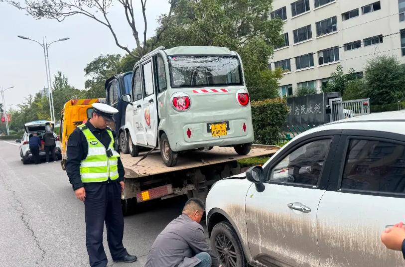 12月起,电动车有新政策,两轮、三轮、四轮都在内,最高罚5000元 12月起,电动车有新政策,两轮、三轮、四轮都在内,最高罚5000元