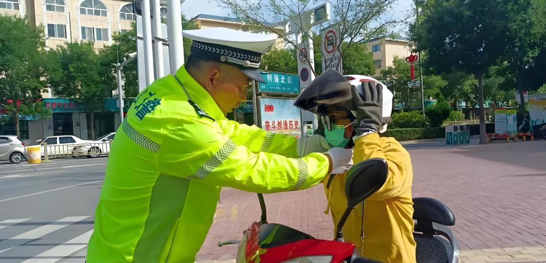 12月1日起，电动车、三轮车上路“3罚2禁”，违者罚款扣车