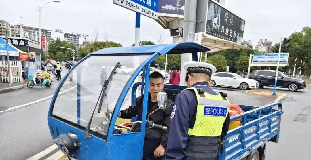 12月起，电动车、摩托车、三轮车上路“6大严查”，车主注意