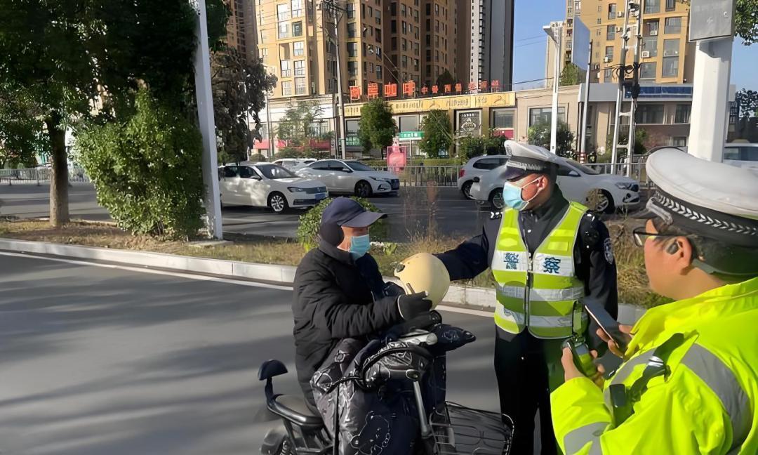 12月起，电动车、摩托车、三轮车上路“6大严查”，车主注意