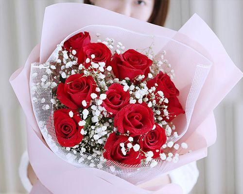 11朵玫瑰花的含义(深入解读11朵玫瑰花所代表的心意和情感) 11朵玫瑰花的含义(深入解读11朵玫瑰花所代表的心意和情感)